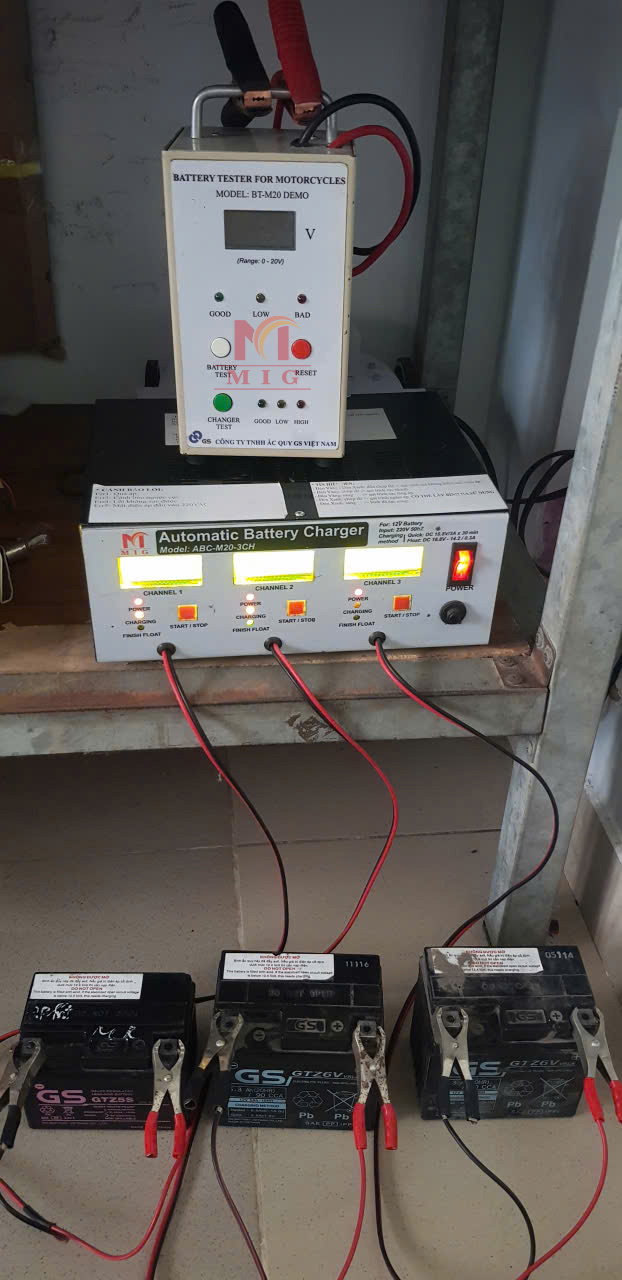 thiết bị kiểm tra ắc qui xe máy